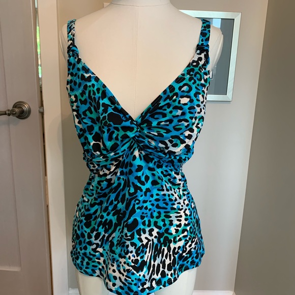 Jantzen bathing suit top - Picture 1 of 7